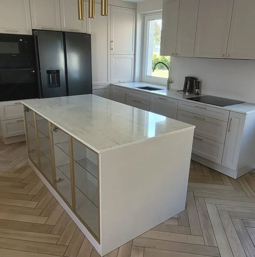 Blat z konglomeratu Pacific Drift Wood